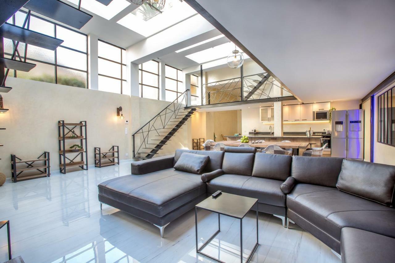 Apartment Montaigne - Luxurious - 350m Palais - Lra *