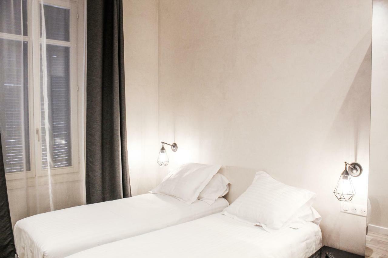 Montaigne - Luxurious - 350m Palais - Lra Apartment